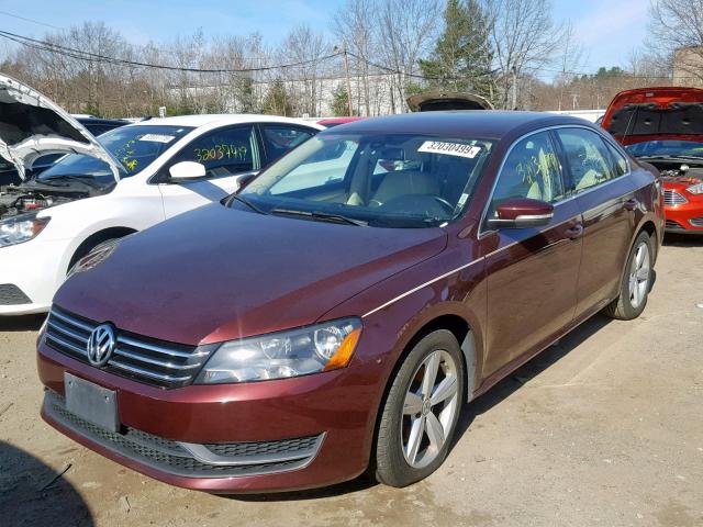 1VWBP7A30DC113194 - 2013 VOLKSWAGEN PASSAT SE RED photo 2