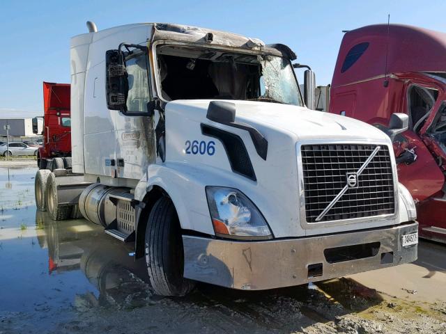 4V4NC9EJ1CN543159 - 2012 VOLVO VN VNL WHITE photo 1