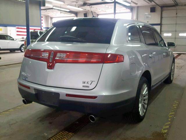 2LMHJ5AR4BBJ52682 - 2011 LINCOLN MKT SILVER photo 4