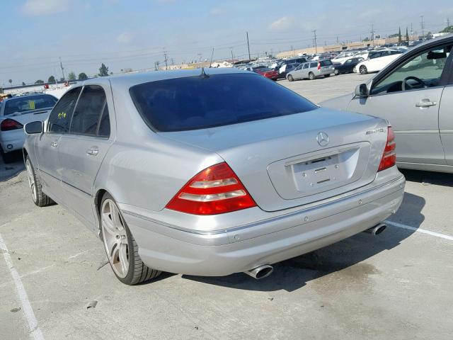 WDBNG73J02A236089 - 2002 MERCEDES-BENZ S 55 AMG SILVER photo 3