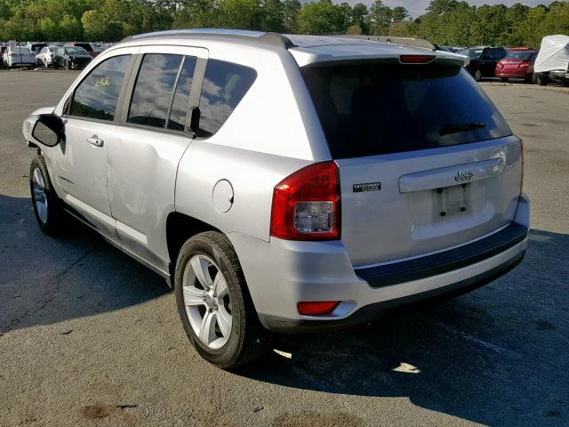 1J4NT1FB2BD142609 - 2011 JEEP COMPASS SP ვერცხლისფერი ფოტო 3