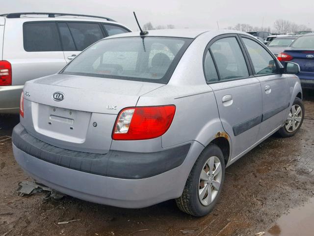 KNADE223796460334 - 2009 KIA RIO BASE SILVER photo 4