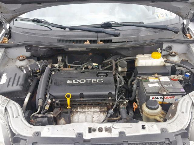 KL1TD56E99B657180 - 2009 CHEVROLET AVEO LS SILVER photo 7