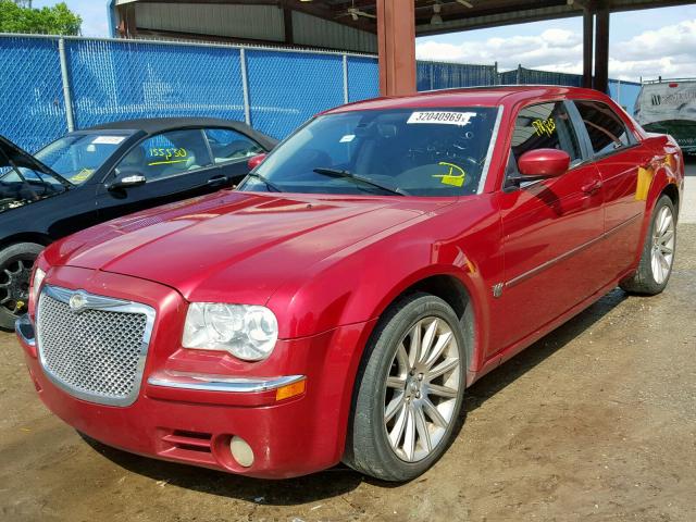 2C3KA63H97H790659 - 2007 CHRYSLER 300C RED photo 2