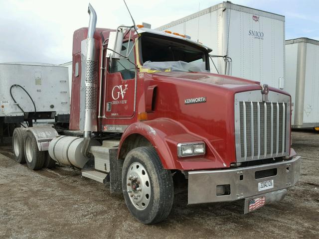 1XKDDU9XX1R876198 - 2001 KENWORTH CONSTRUCTI RED photo 1