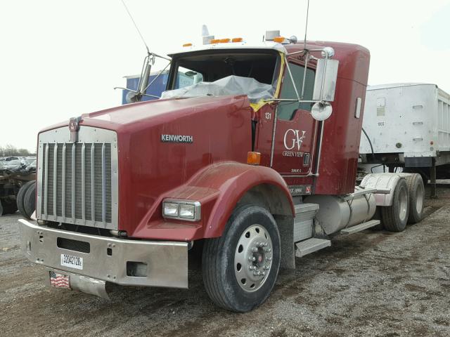 1XKDDU9XX1R876198 - 2001 KENWORTH CONSTRUCTI RED photo 2