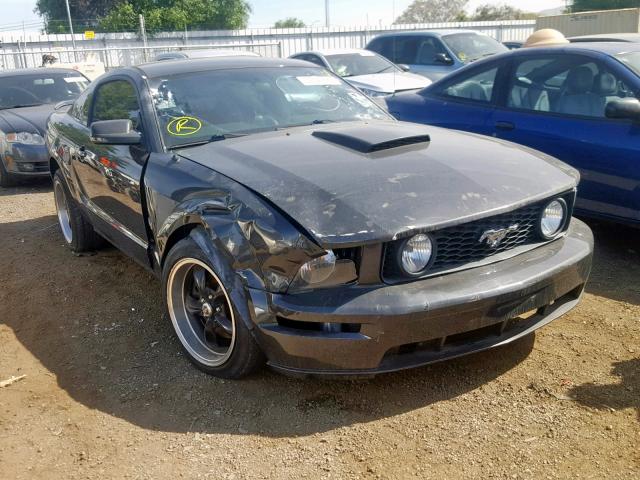 1ZVFT82H275226392 - 2007 FORD MUSTANG GT CHARCOAL photo 1