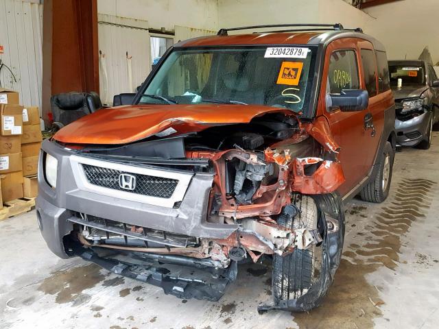 5J6YH18544L005640 - 2004 HONDA ELEMENT EX ORANGE photo 2