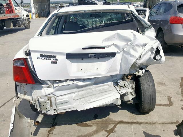 1FAFP34N77W204675 - 2007 FORD FOCUS ZX4 WHITE photo 9