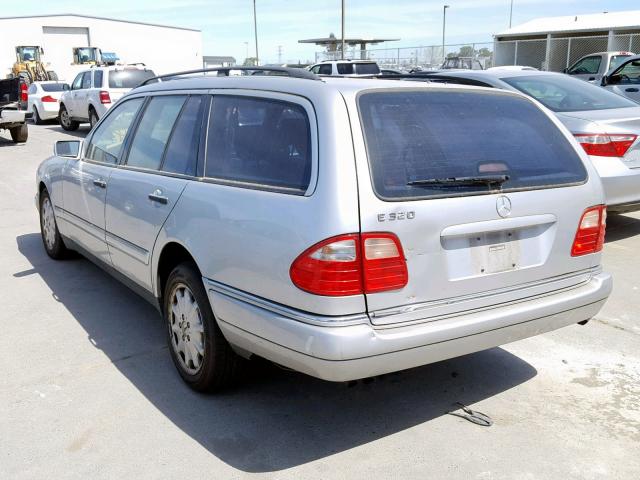 WDBJH65F2WA615664 - 1998 MERCEDES-BENZ E 320 GRAY photo 3