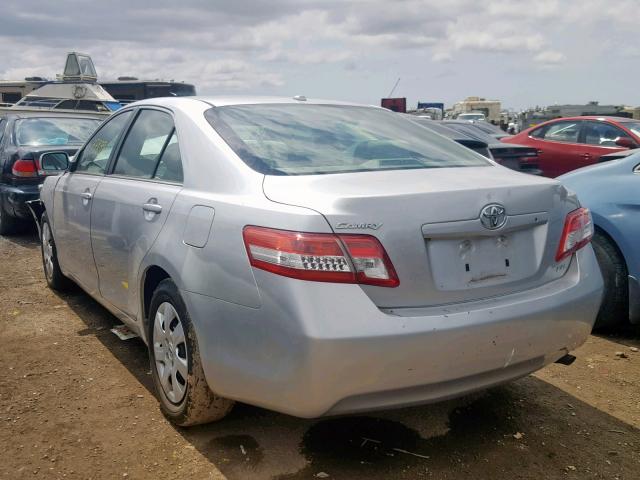 4T4BF3EK4BR157577 - 2011 TOYOTA CAMRY BASE SILVER photo 3