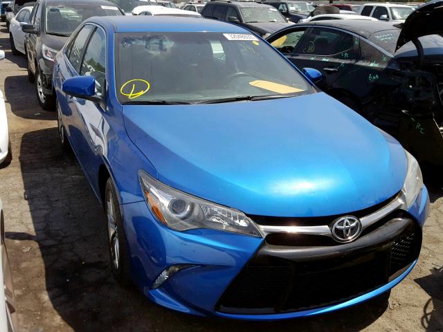 4T1BF1FK0HU792494 - 2017 TOYOTA CAMRY LE BLUE photo 1