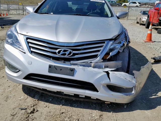 KMHFH4JG7CA135704 - 2012 HYUNDAI AZERA GLS SILVER photo 9