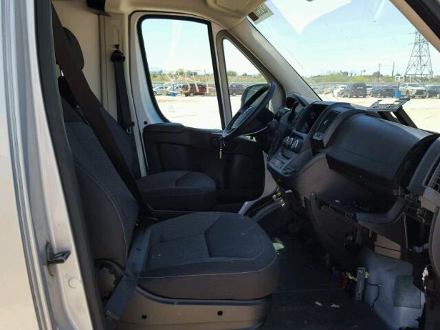 3C6TRVDG4HE529744 - 2017 RAM PROMASTER 银色 照片 5