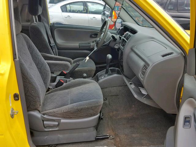 2CNBJ78C836905039 - 2003 CHEVROLET TRACKER ZR YELLOW photo 5