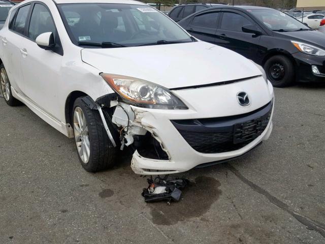 JM1BL1H63A1181587 - 2010 MAZDA 3 S WHITE photo 9