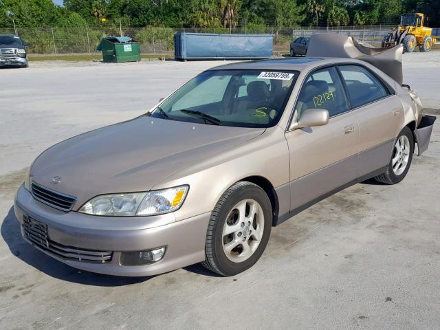 JT8BF28G910327372 - 2001 LEXUS ES 300 BEIGE photo 2