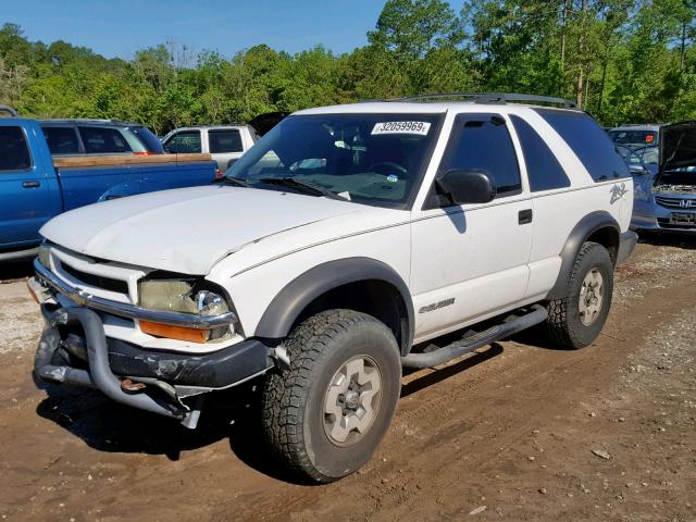 1GNCS18X44K135496 - 2004 CHEVROLET BLAZER WHITE photo 2