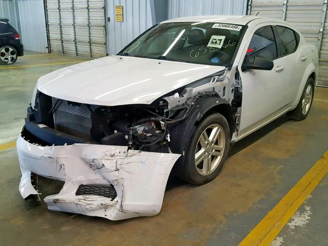 1C3CDZAB5DN658366 - 2013 DODGE AVENGER SE WHITE photo 2