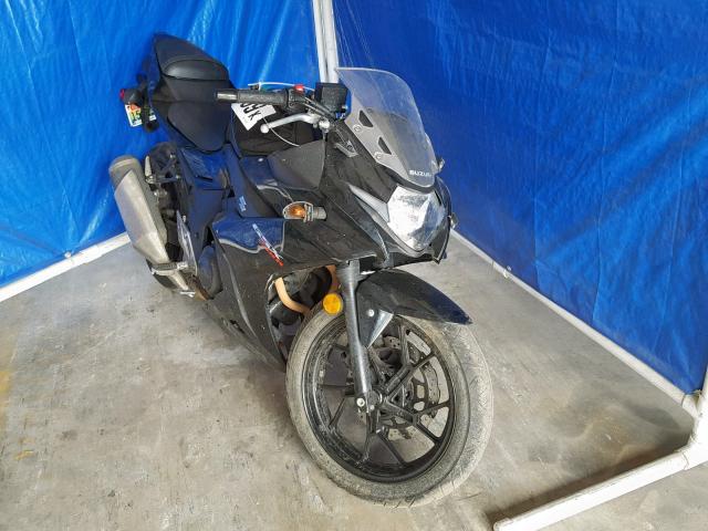 LC6DN11A8J1101939 - 2018 SUZUKI GSX250R BLACK photo 1