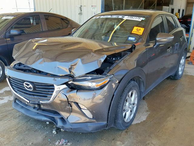 JM1DKDC75G0134282 - 2016 MAZDA CX-3 TOURI GRAY photo 2