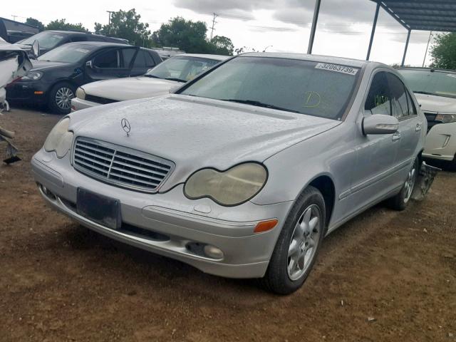 WDBRF61J02E007115 - 2002 MERCEDES-BENZ C 240 SILVER photo 2