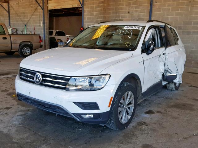 3VV3B7AX0JM002231 - 2018 VOLKSWAGEN TIGUAN SE WHITE photo 2