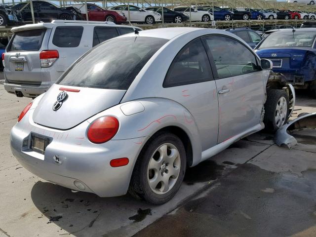 3VWCP21C62M407511 - 2002 VOLKSWAGEN NEW BEETLE ვერცხლისფერი ფოტო 4