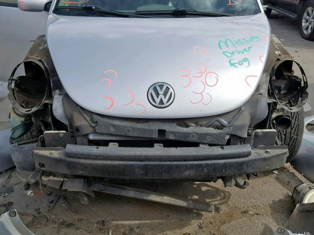 3VWCP21C62M407511 - 2002 VOLKSWAGEN NEW BEETLE ვერცხლისფერი ფოტო 9