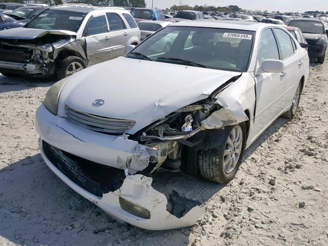 JTHBF30G325001234 - 2002 LEXUS ES 300 WHITE photo 2