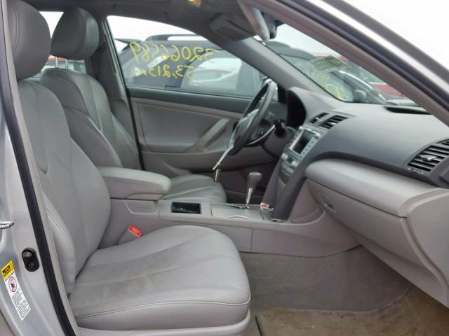 4T1BB46K58U050928 - 2008 TOYOTA CAMRY HYBR SILVER photo 5