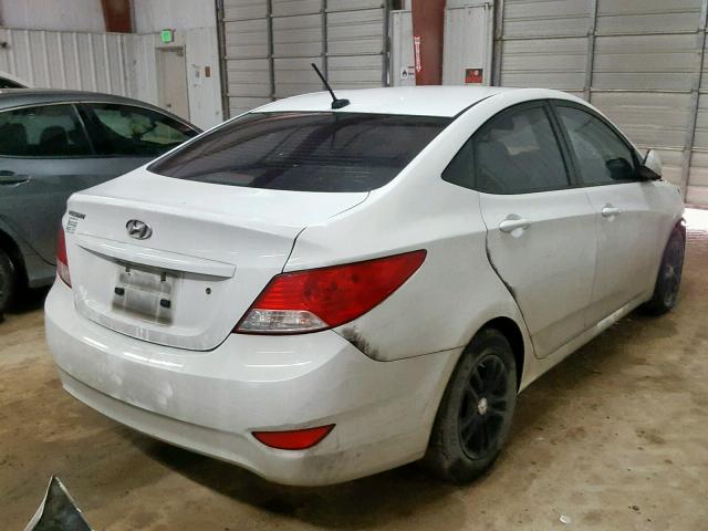 KMHCT4AE5GU000189 - 2016 HYUNDAI ACCENT SE WHITE photo 4