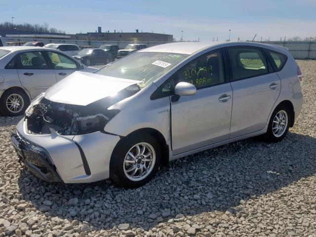 JTDZN3EU6HJ065821 - 2017 TOYOTA PRIUS V SILVER photo 2