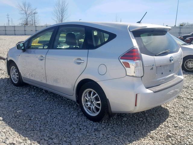 JTDZN3EU6HJ065821 - 2017 TOYOTA PRIUS V SILVER photo 3