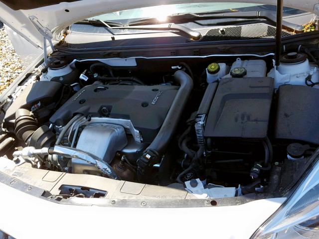 2G4GL5EX9H9153496 - 2017 BUICK REGAL SPOR WHITE photo 7