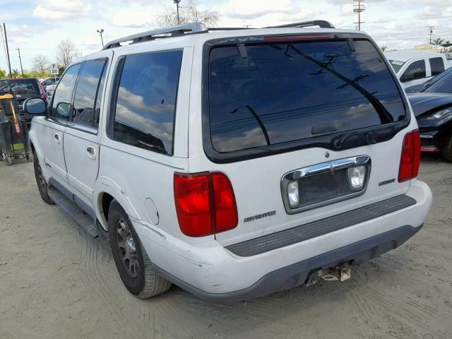 5LMRU27L9WLJ20869 - 1998 LINCOLN NAVIGATOR WHITE photo 3