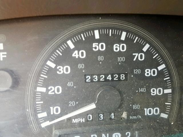 5LMRU27L9WLJ20869 - 1998 LINCOLN NAVIGATOR WHITE photo 8