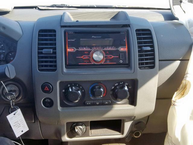 1N6AD07W47C439372 - 2007 NISSAN FRONTIER C SILVER photo 9