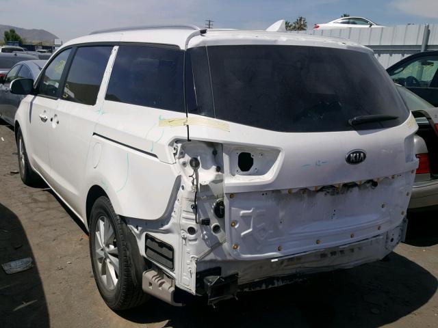 KNDMB5C14G6183259 - 2016 KIA SEDONA LX WHITE photo 3