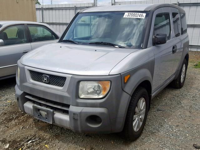 5J6YH18283L003183 - 2003 HONDA ELEMENT DX GRAY photo 2