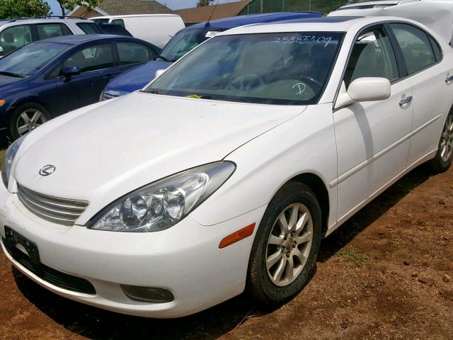 JTHBF30G320039608 - 2002 LEXUS ES 300 WHITE photo 2