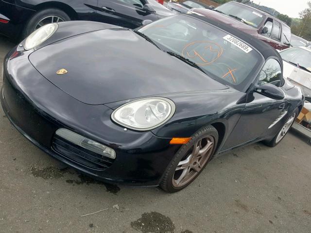 WP0CA29885S710175 - 2005 PORSCHE BOXSTER BLACK photo 2