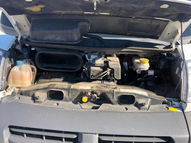 3C6URVJD1EE130929 - 2014 RAM PROMASTER 白色 照片 10