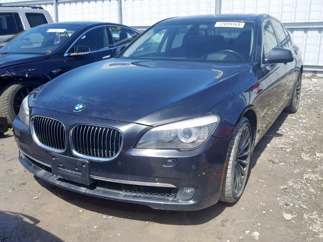 WBAKA83519CY34587 - 2009 BMW 750 I GRAY photo 2