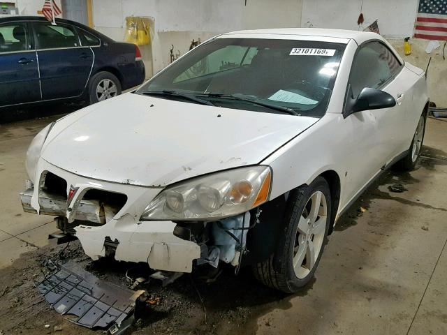 1G2ZH35N374105418 - 2007 PONTIAC G6 GT WHITE photo 2