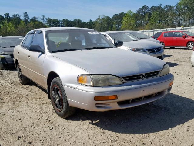 4T1BG12K7TU671196 - 1996 TOYOTA CAMRY DX GOLD photo 1