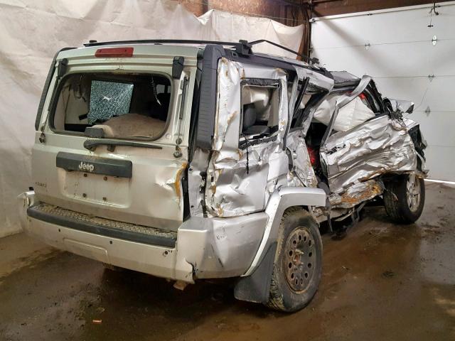 1J4RG4GK9AC156954 - 2010 JEEP COMMANDER SILVER photo 4