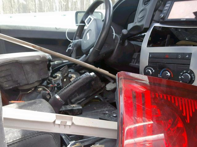 1J4RG4GK9AC156954 - 2010 JEEP COMMANDER SILVER photo 5