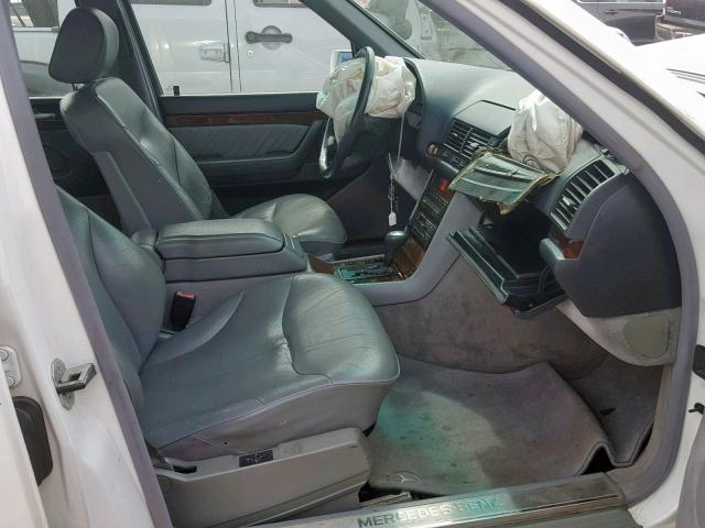 WDBGA51E8TA325088 - 1996 MERCEDES-BENZ S 500 WHITE photo 5