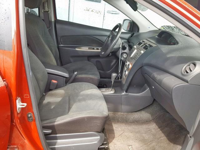 JTDBT903194051334 - 2009 TOYOTA YARIS RED photo 5